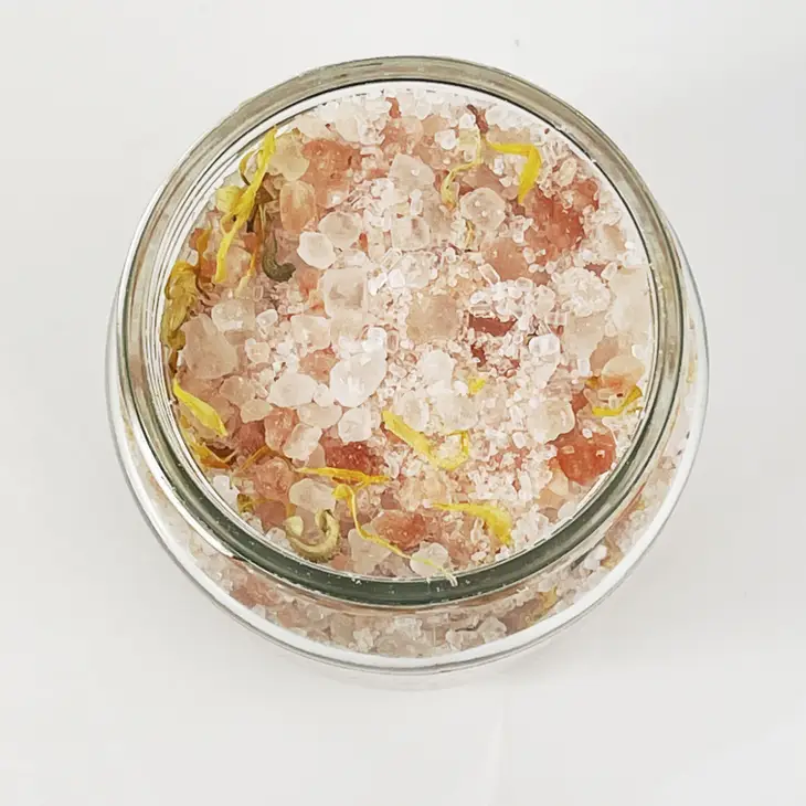 Cleansing Botanical Bath Salts | Sandalwood & Bergamot