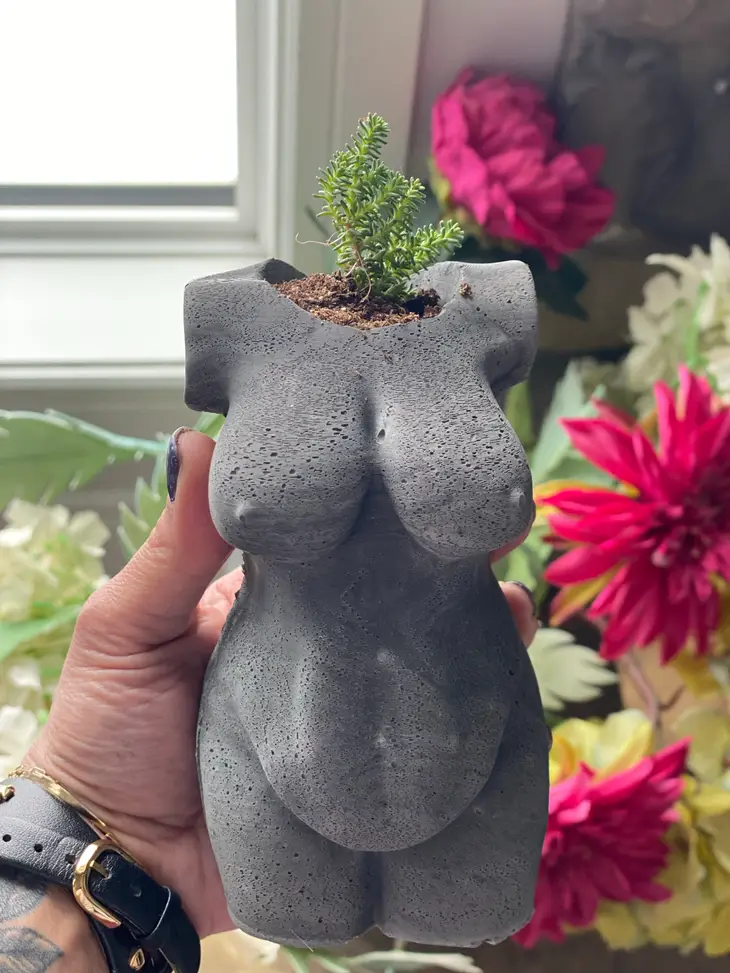 Freya Planter