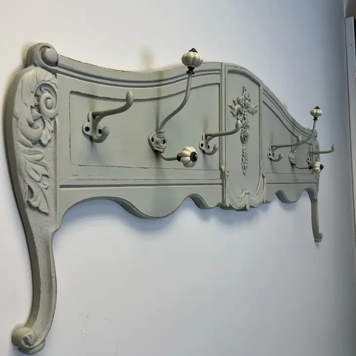 Vintage Appeal 6-HOOK Wall Mounted Coat Rack