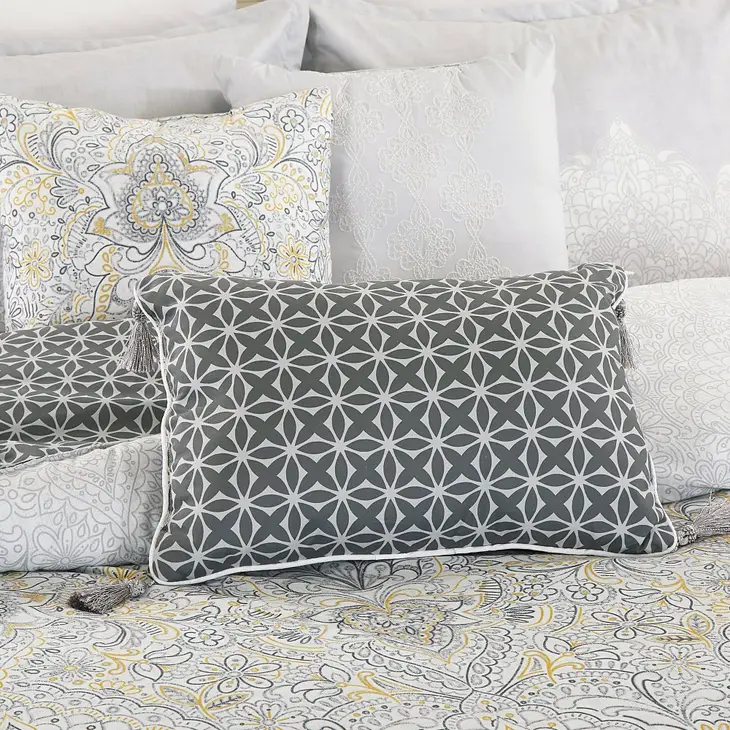 Floral Jacquard Modern Creame Comforter - 7 Piece Set