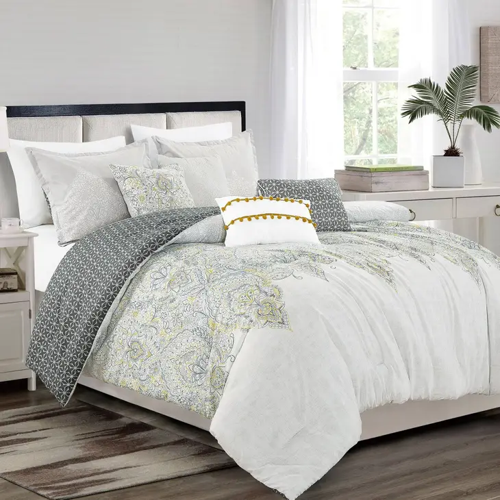 Floral Jacquard Modern Creame Comforter - 7 Piece Set
