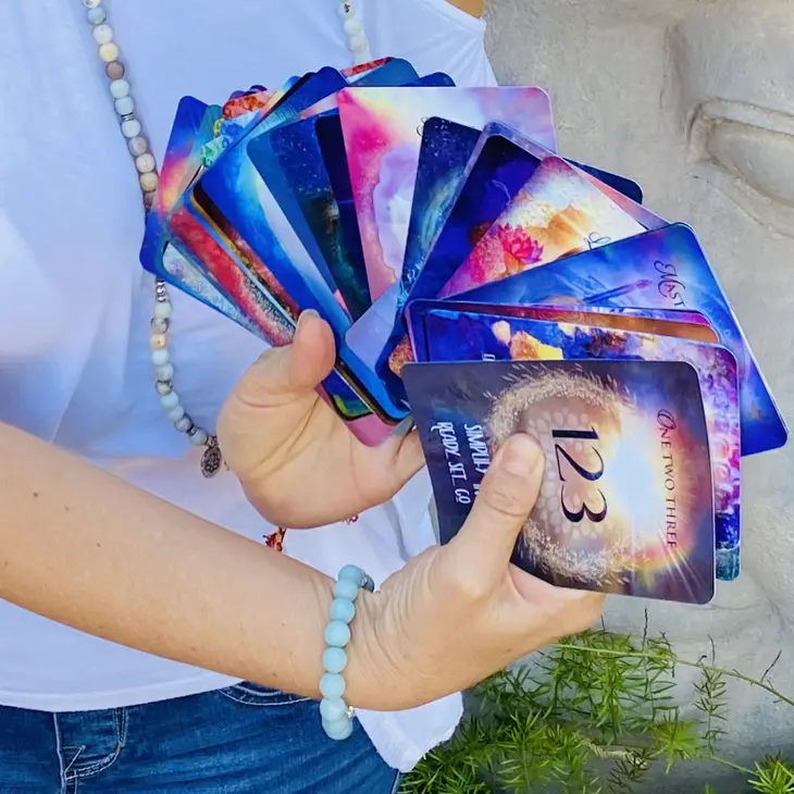 Multidimensional Oracle Cards