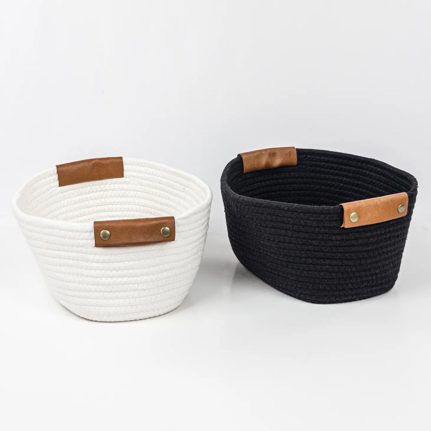 931 - Storage cotton basket with leather handles