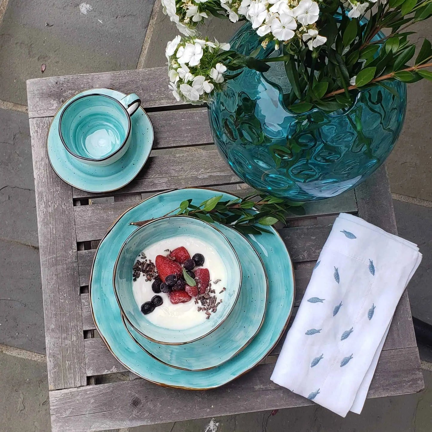Cabana Turquoise Dinnerware- 20 Pieces